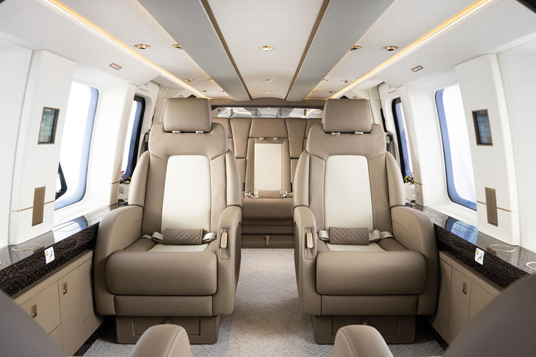 Airbus ACH 175 - Large windows
